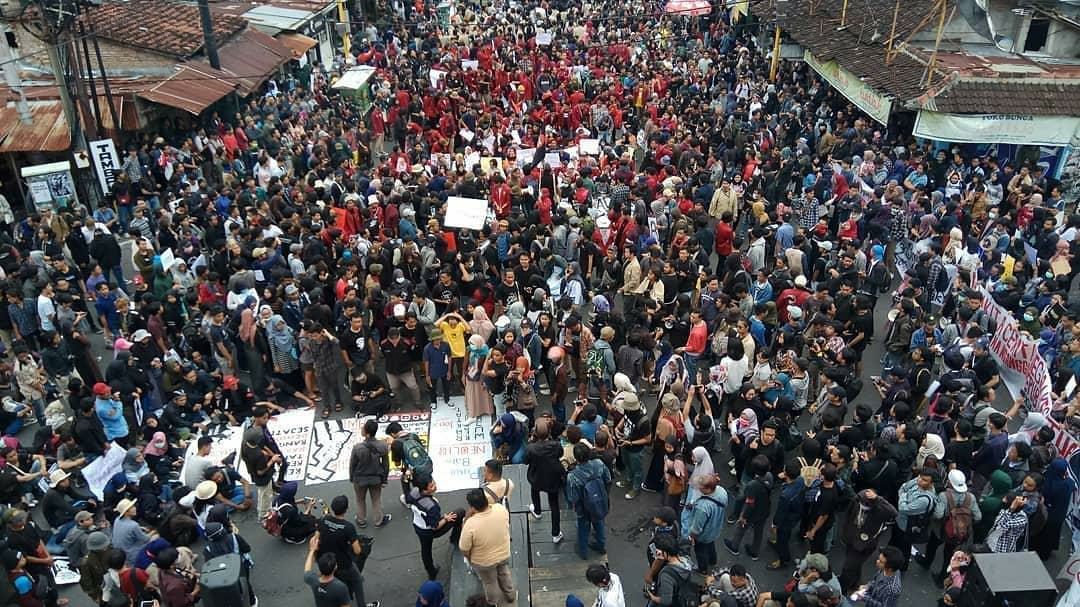 Aliansi Rakyat Bergerak Gelar Aksi, Berikut Enam Poin Tuntutannya ...