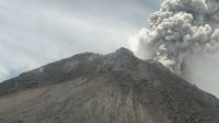 Erupsi Gunung Merapi tercatat di seismogram dgn amplitudo 75 mm dan durasi 7 menit. Teramati tinggi kolom erupsi ± 5.000 meter dari puncak.