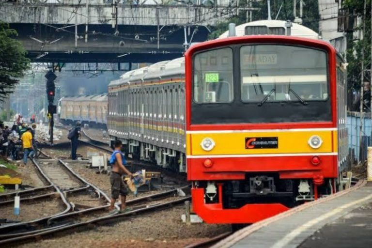 Wajib Baca ! Jadwal Kereta Bogor Jakarta Terbaru Berpotensi Timbulkan Konflik, Kebijakan Penghentian KRL Wajib Dikaji