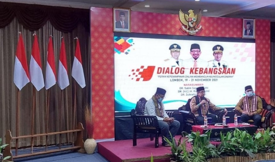 Dialog kebangsaan Peran Kepemimpinan dalam Membangun Keunggulan Daerah di Lombok