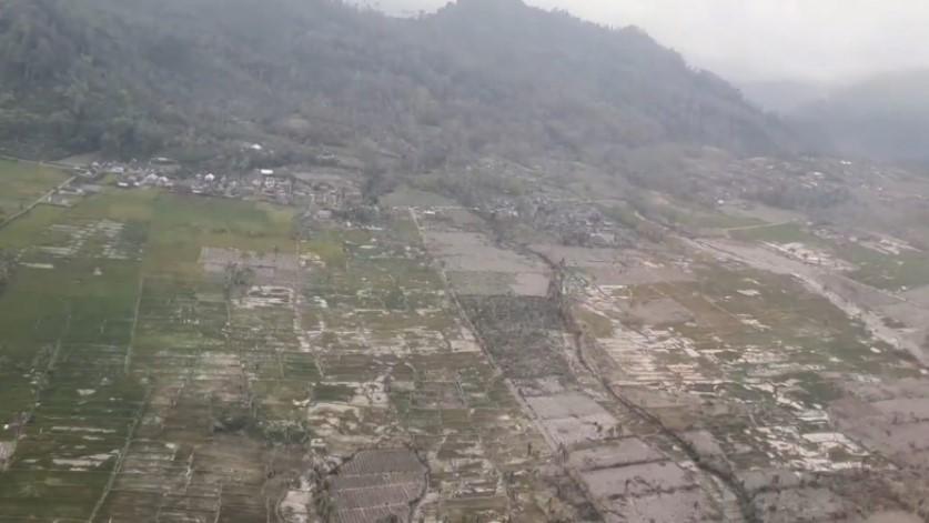 Dampak Erupsi Gunung Semeru dari Pantauan Udara