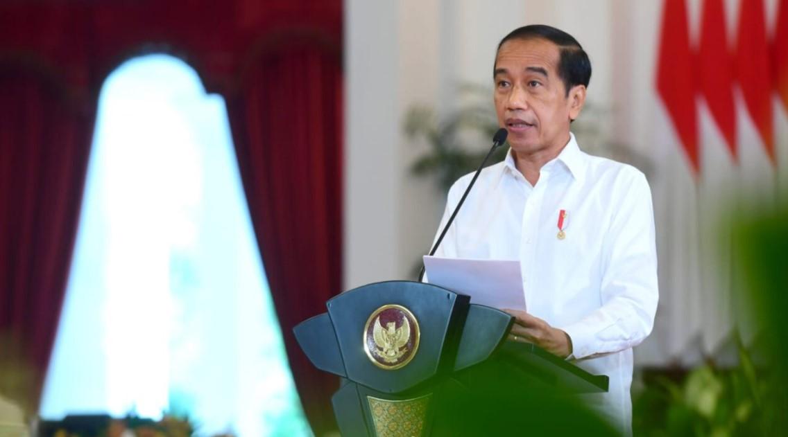 Presiden Joko Widodo secara resmi membuka Kongres IV Persatuan Alumni Gerakan Mahasiswa Nasional Indonesia Tahun 2021 secara virtual dari Istana Negara