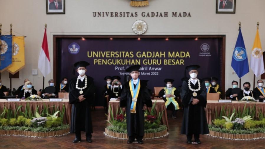 Pengukuhan Prof Dr Chairil Anwar Guru Besar FMIPA UGM