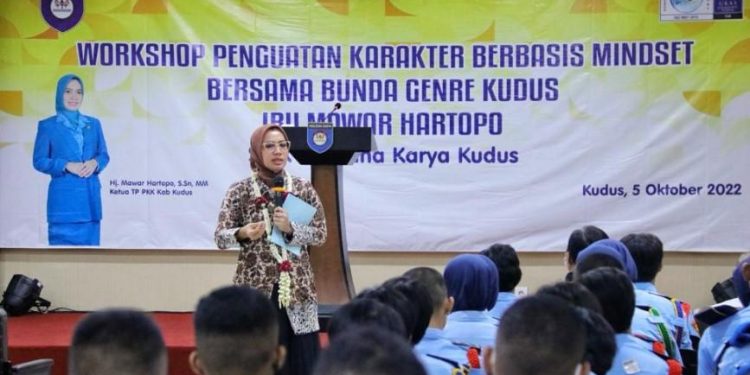 Bunda Generasi Berencana Kudus Mawar Hartopo Memberikan Workshop Penguatan Karakter Berbasis Mindset