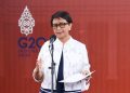 Menteri Luar Negeri Retno Marsudi menyampaikan keterangan pers terkait persiapan penyelenggaraan KTT G20 di Kompleks Istana Kepresidenan