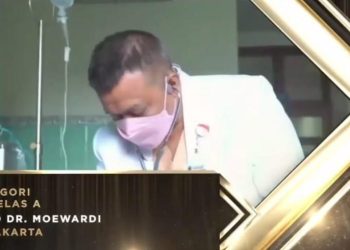 Rumah Sakit Umum Daerah Dr Moewardi meraih penghargaan sebagai Fasilitas Kesehatan Rujukan Tingkat Lanjut Berkomitmen Terbaik