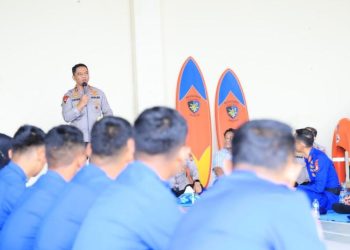 Kapolda DIY Irjen Pol Suwondo Nainggolan mengunjungi Direktorat Polairud Polda DIY