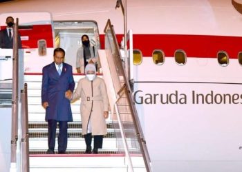Presiden Joko Widodo dan Ibu Iriana tiba di Bandara Abelag, Brussels , Belgia, sekitar pukul 18.00 waktu setempat