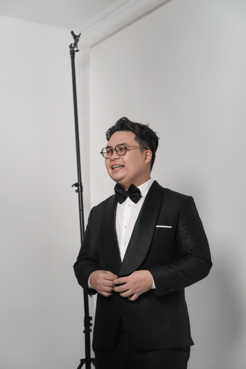 Abraham Setiawan Creative Director di Bie Hin Tailor
