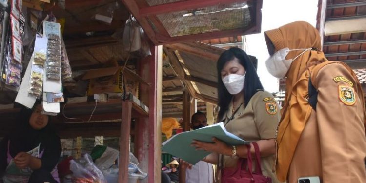 Bagian Perekonomian dan SDA selaku Sekertariat TPID Bersama Tim TPID dan BULOG selenggarakan Monitoring Harga Kebutuhan Pokok Masyarakat di Kabupaten Purworejo