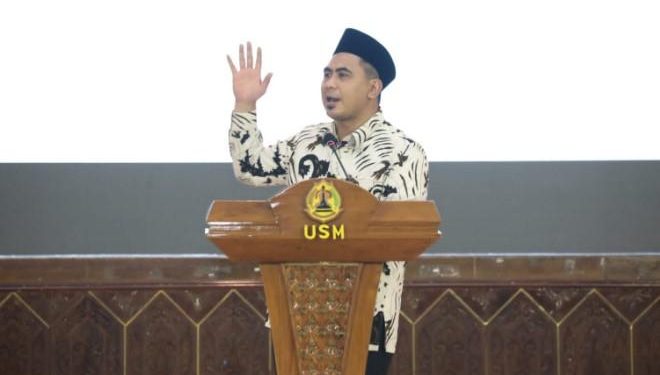 Wakil Gubernur Jawa Tengah, Taj Yasin Maimoen menghadiri acara Gerakan Santri Menulis di Universitas Semarang