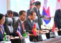 Presiden Joko Widodo membuka Pertemuan Para Pemimpin ASEAN dengan Perwakilan Majelis Antar-Parlemen ASEAN atau ASEAN Inter-Parliamentary Assembly di Komodo Ballroom