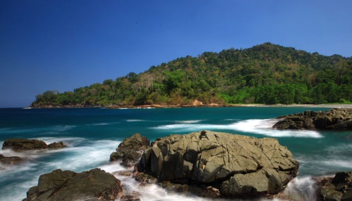 Informasi wisata Pantai Rajegwesi Banyuwangi