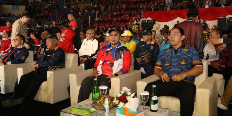 Pembukaan Pornas Korpri XVI, di GOR Indoor Kompleks Stadion Jatidiri