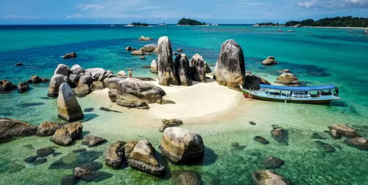 Rekomendasi Wisata Indah di Pulau Belitung