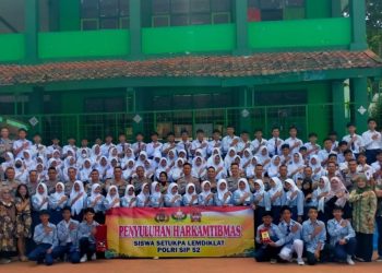 Siswa SIP 52 Kelas G-6 Setukpa Lemdiklat Polri melakukan Sosialisasi Harkamtibmas bertempat di SMPN 12 Sukabumi
