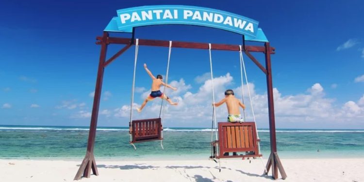 Tiket Masuk Pantai Pandawa Bali