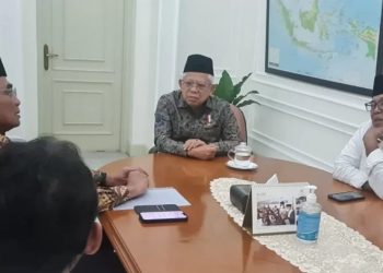 Wakil Presiden Ma'ruf Amin menerima Menko PMK Muhadjir Effendy di Istana Wakil Presiden