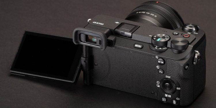 Apa saja Kelebihan dan Kekurangan Kamera Sony A6700