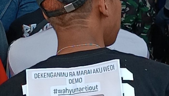 Demo di Kelurahan Kalurahan Sidorejo Godean