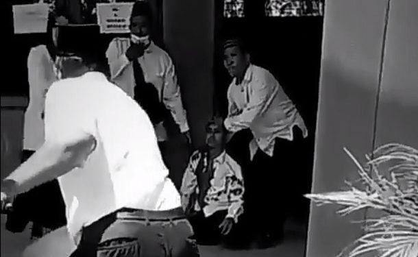 Guru Dibacok Murid kareta tak terima nilai PTS Jelek