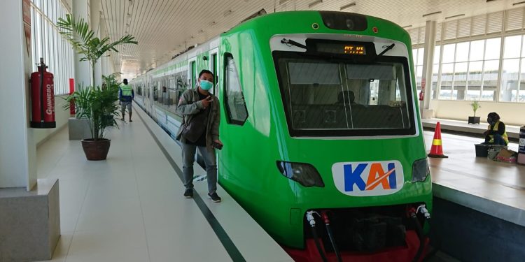 Harga tiket dan jam keberangkatan KA Bandara Terdekat