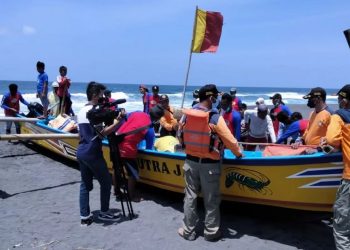 Nelayan Kulon Progo mengikuti lomba produktivitas nelayan di TPI Pantai Congot