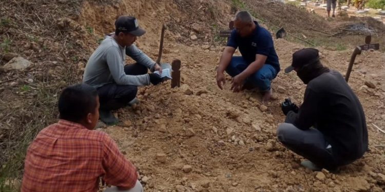 Pemakaman 2 orang bayi yg di temukan di kali buntung kaliwinih krasaan jogotirto berbah