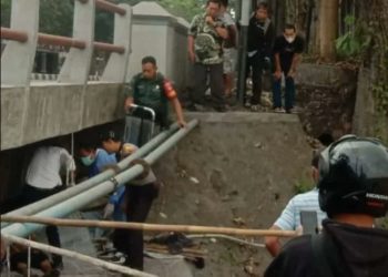 Penemuan mayat di Surowangsan Margorejo Tempel Jenis kelamin laki laki