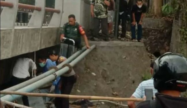 Penemuan mayat di Surowangsan Margorejo Tempel Jenis kelamin laki laki