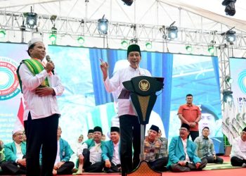 Presiden Joko Widodo secara resmi membuka Jambore Nasional Dai Desa Madani Persaudaraan Muslimin Indonesia Tahun 2023 di Taman Nasional Gunung Gede Pangrango