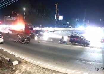 Tangkapan Layar Video CCTV Kecelakaan di tol bawen ungaran