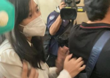 Virly Virginia saat tiba di Polda Metro Jaya