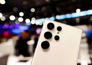 Ilustrasi Smartphone Samsung Galaxy S24