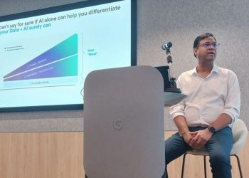 Managing Director Google Cloud Asia Pasifik Mitesh Agarwal memberikan penjelasan dalam Google Cloud SEA AI Media Summit 2023 di Singapura