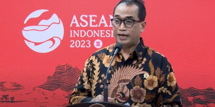 Menhub Budi Karya Sumadi mengatakan harga tiket pesawat dari Bandara Kertajati, Kabupaten Majalengka, Jawa Barat menuju Denpasar, Bali cuma Rp600 ribu