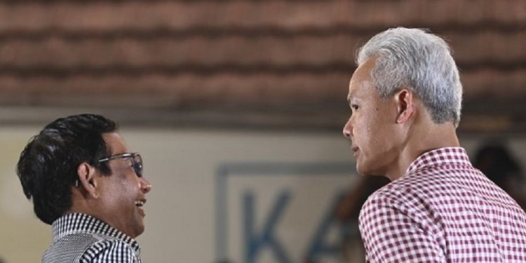 Bakal pasangan capres dan cawapres Ganjar Pranowo-Mahfud MD saat pertemuan dengan pekerja kreatif di Jakarta