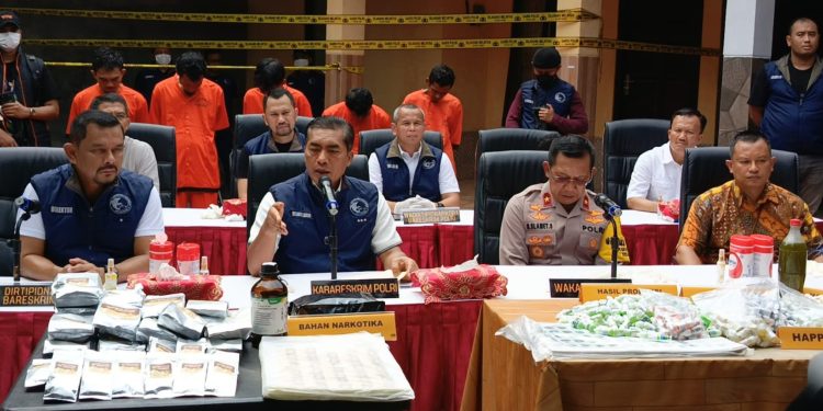 Bareskrim gerebek produsen kripik narkoba dan happy water di Banguntapan