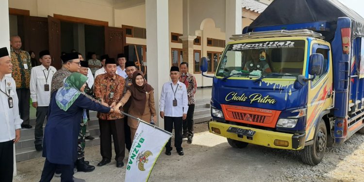 Baznas Rembang Salurkan ZIS kepada 3.100 Mustahik