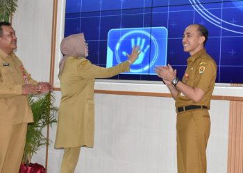 Bupati Grobogan Sri Sumarni Melakukan Peluncuran aplikasi Srikandi dilakukan di Gedung Riptaloka Setda Grobogan