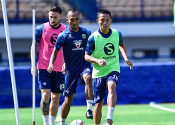 Persib Bandung Sedang mengikuti latihan sebelum menghadapi arema
