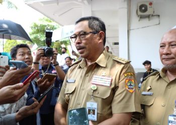 Pj Gubernur Jawa Tengah Nana Sudjana saat kunjungan kerja di Kabupaten Pati