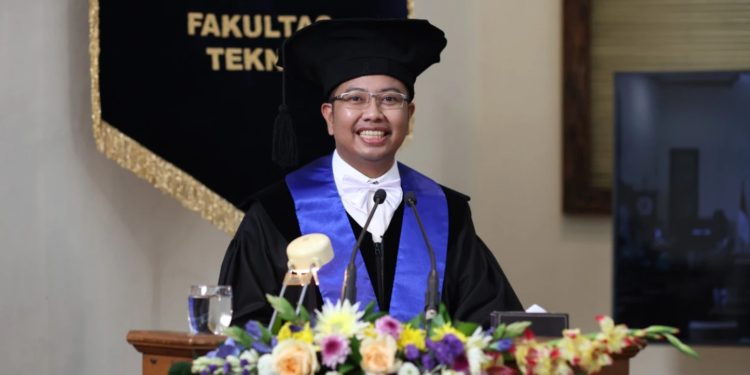 Prof. Dr. Ir. Ridi Ferdiana, S.T., M.T., IPM