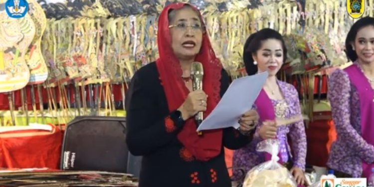 Semarak memeriahkan Hari Wayang Nasional lewat Pagelaran Wayang kulit malam Jumat Pon