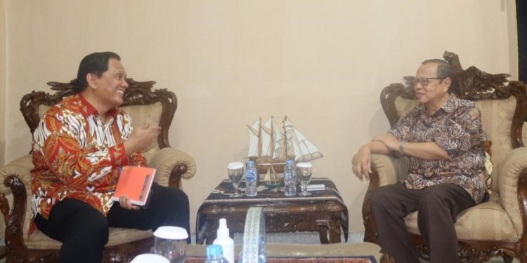 Dirjen Bimas Katolik bertemu Kardinal Suharyo di Katedral