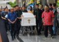 Jenazah Lukas Enembe dibawa ke tempat persemayaman, ruang G Rumah Duka Sentosa RSPAD Gatot Subroto, Jakpus