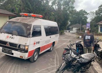 Kondisi pascahujan abu vulkanik dari erupsi Gunung Marapi yang terjadi di wilayah Nagari Lasi, Kecamatan Canduang, Kabupaten Agam, Sumatera Barat,