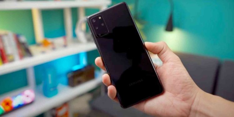 Kelebihan dan Kekurangan Samsung Galaxy S21 Ultra 5G