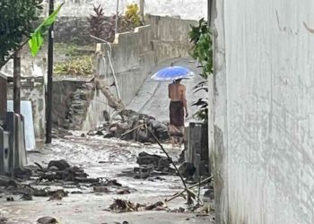 Makam Mlangi Sleman Longsor