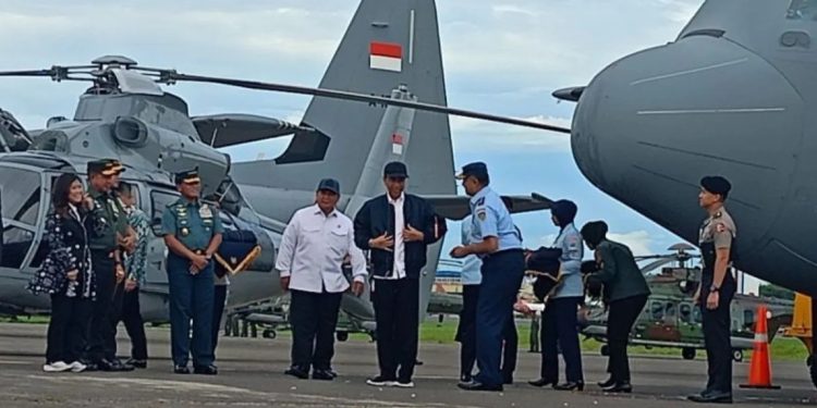 Presiden Joko Widodo dalam acara penyerahan pesawat transport berat C-130J-30 Super Hercules di Pangkalan Udara TNI AU Halim Perdanakusuma